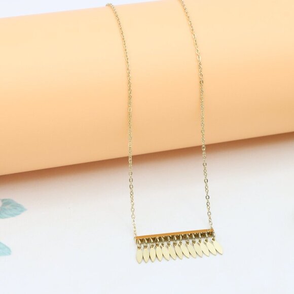 Minimalist Leaf Charm Yellow Necklace with Adjustable Gold Chain, XPNL0383 - Picture 9 of 13